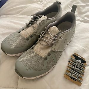 Women’s On Clouds, Sz 11